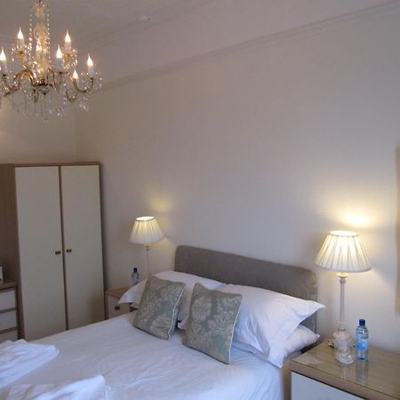 Bed and Breakfast The Shirley Торки Экстерьер фото