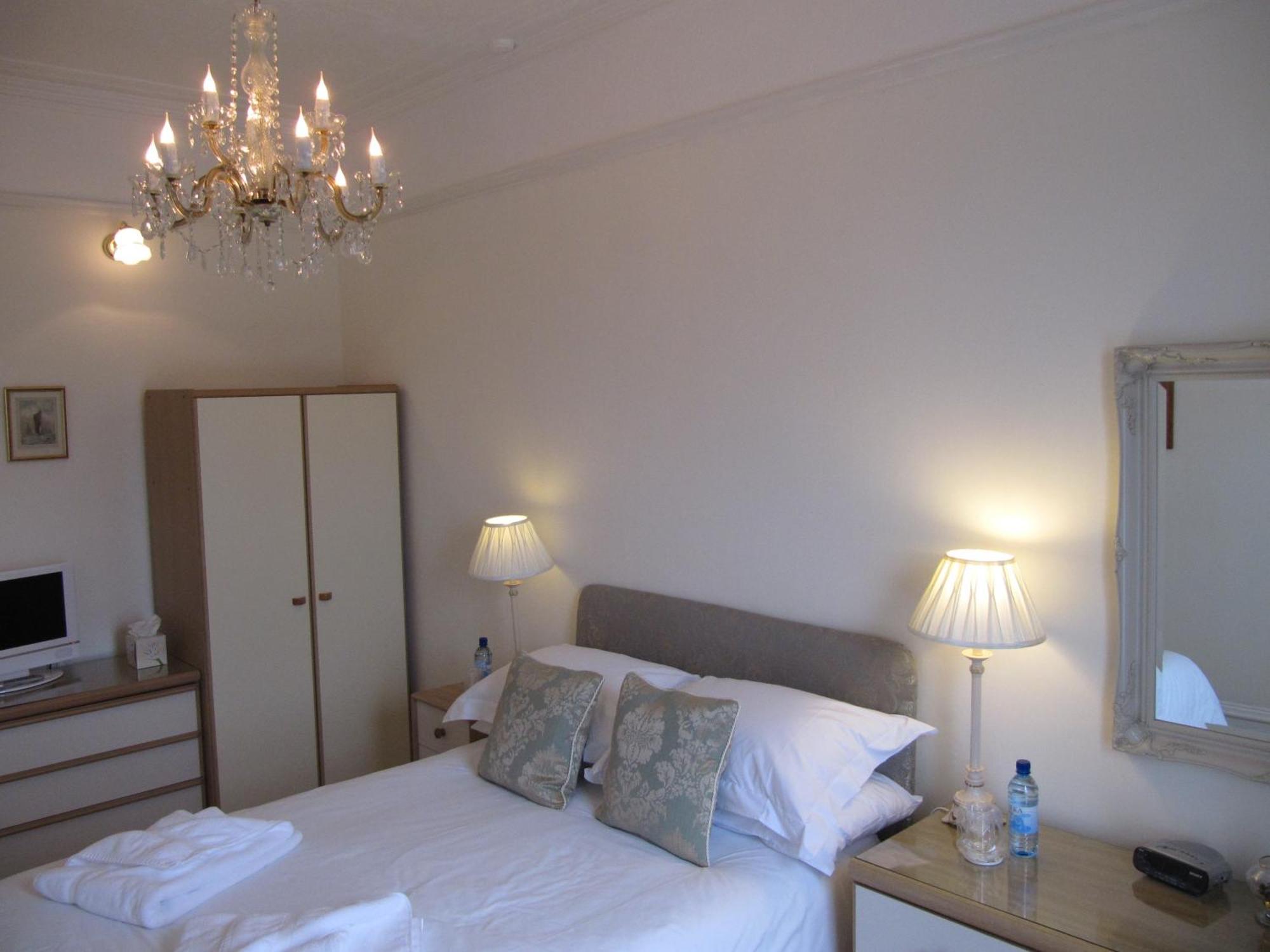 Bed and Breakfast The Shirley Торки Экстерьер фото