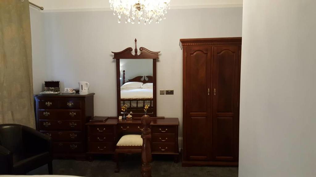 Bed and Breakfast The Shirley Торки Экстерьер фото